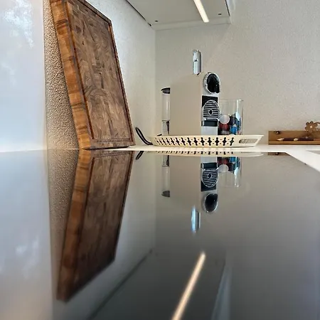 Moderne Rhenum Mit Wallbox *