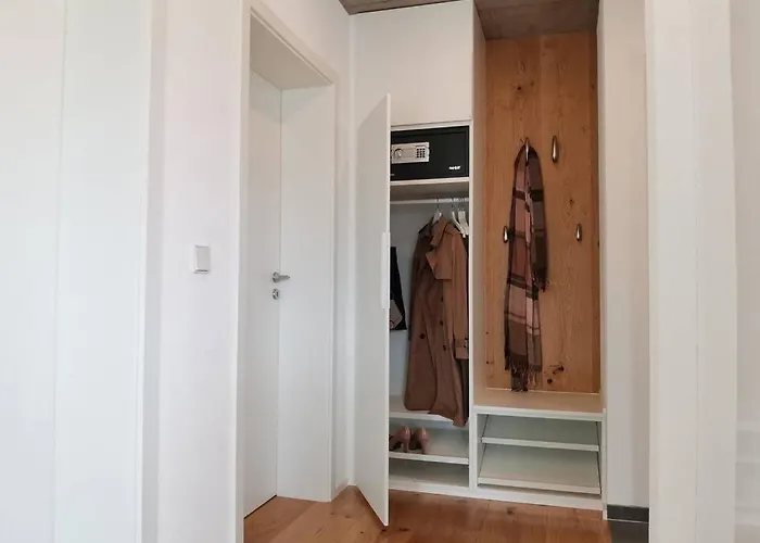 Moderne Rhenum Mit Wallbox * Waldshut-Tiengen